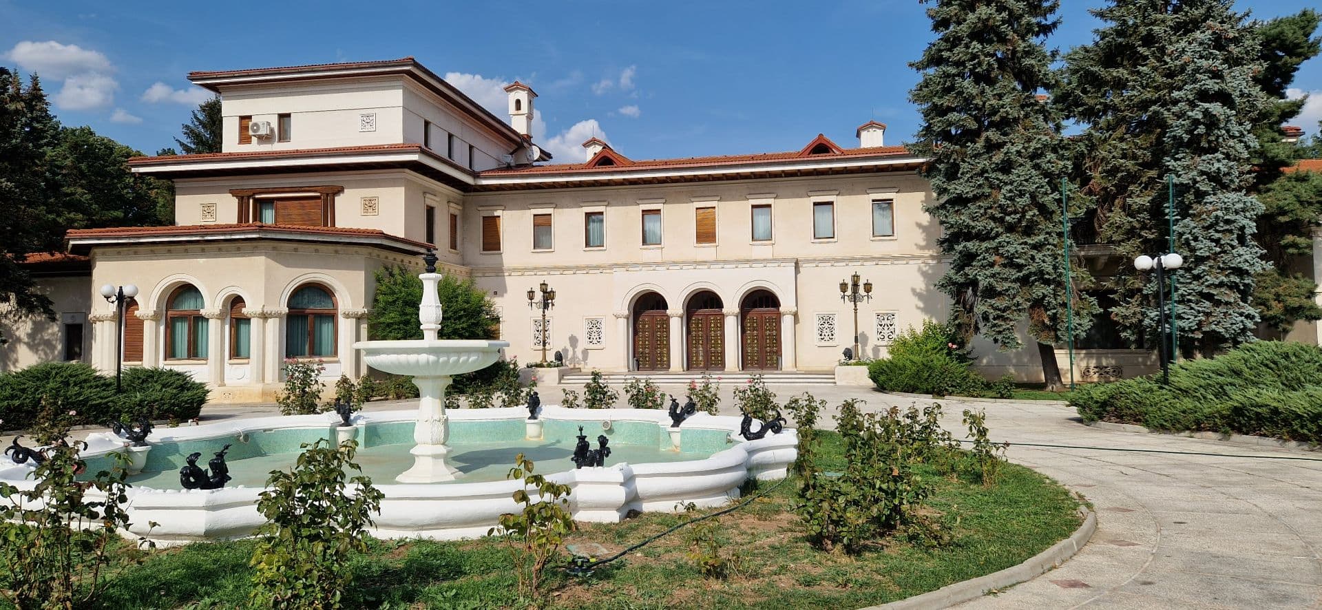 Snagov Palace on Lake Snagov